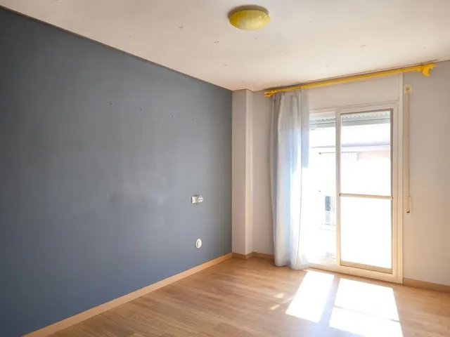 Excepcional vivienda en violant d'hongria con parking doble, trastero y zona comunitaria — 32