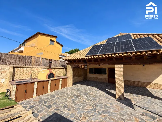 Dos casas, piscina privada y barbacoa en una parcela de 970 m2 — 7