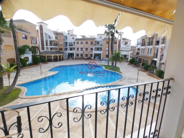 SE VENDE PISO EN RESIDENCIAL CON PISCINA COMUNITARIA Y GARAJE MUY CERCA DE LA PLAYA — 2