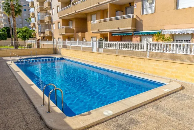 Apartamento totalmente reformado en urbanización con 2 piscinas, Aguas Nuevas, Torrevieja — 36