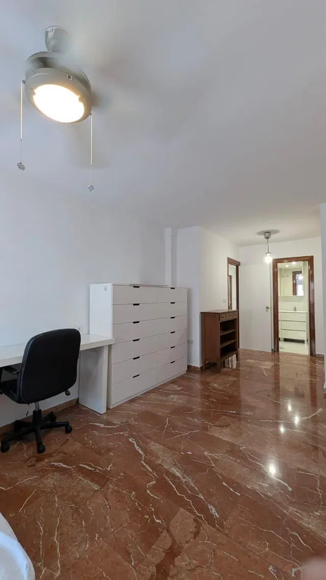 Piso 4 habitaciones 145m² en alquiler - Arabial — 9