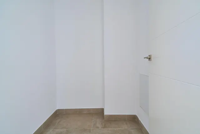 Amplio apartamento de tres dormitorios — 19