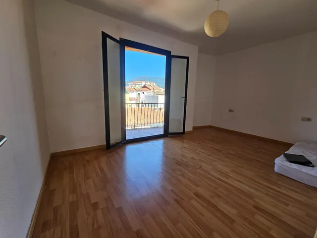 PISO EN EL CENTRO DE LA VILA — 8
