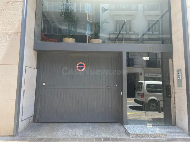 Plaza de Garaje en Pascual i Genis - foto 3