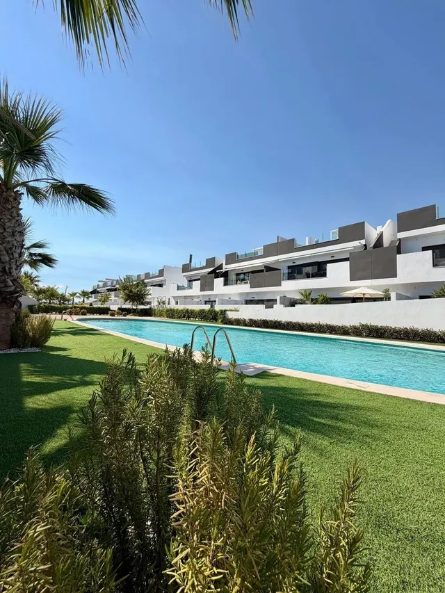 Ático 2 habitaciones 77m² en venta - Los Balcones - Los Alto