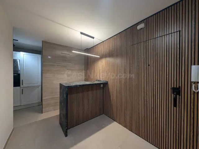 GRAN APARTAMENTO DE 99 M2 EN PRIMERA LÍNEA! 3 DORMITORIOS ·  - foto 2