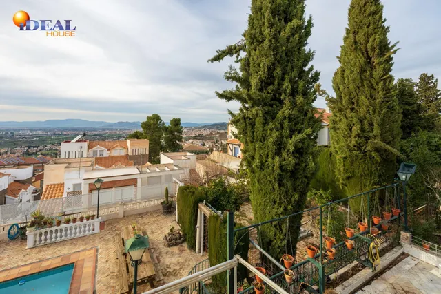 Magnifico chalet independiente en Colinas Bermejas. — 13