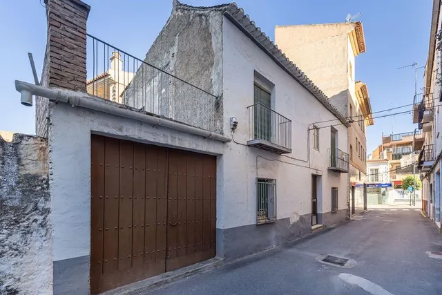 CASA CON TERRENO EN DURCAL — 28