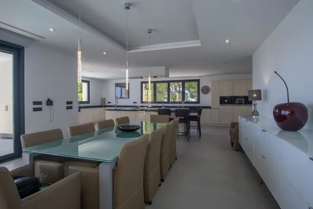 Villa 5 habitaciones 680m² en venta - Urbanizaciones — 14