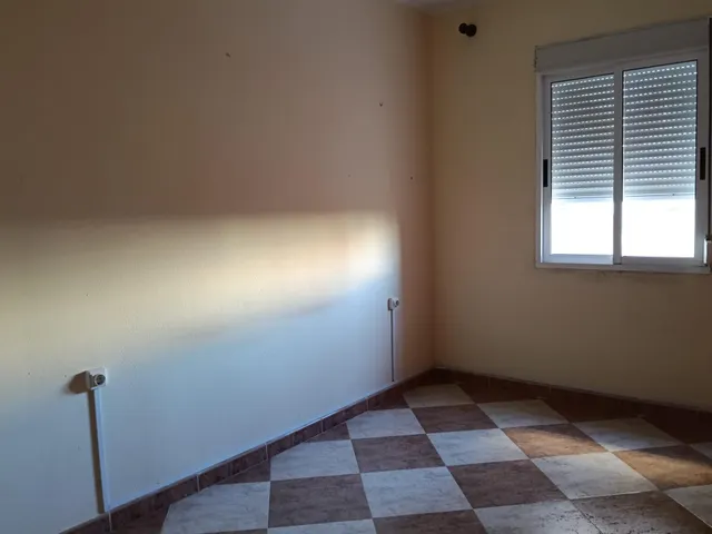 Vivienda por avenida sanidad publica cerca al estadio — 14