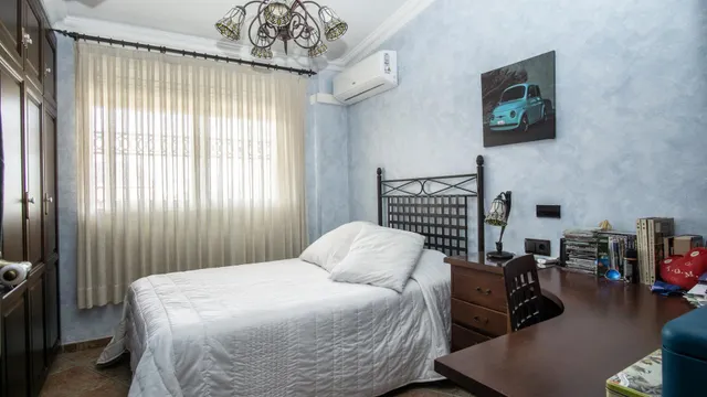 Chalet en sax buena zona para vivir todo el año. — 15