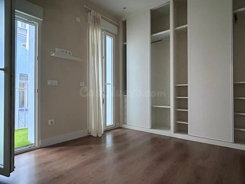 Piso en Venta en Adelfas