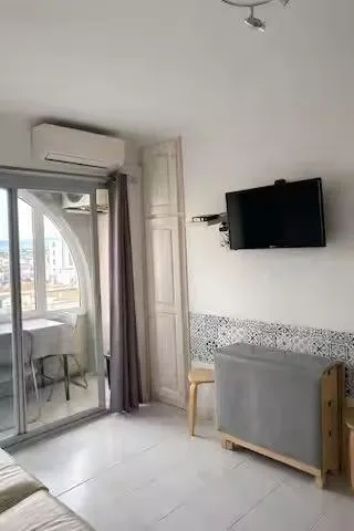 Estudio reformado en primera línea de playa con licencia turística – Empuriabrava — 10