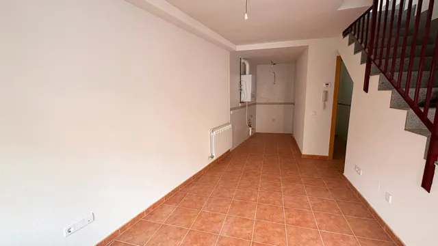 DÚPLEX VENTA VITIGUDINO. Urbis te ofrece un piso tipo dúplex en venta en Vitigudino Salamanca. — 2