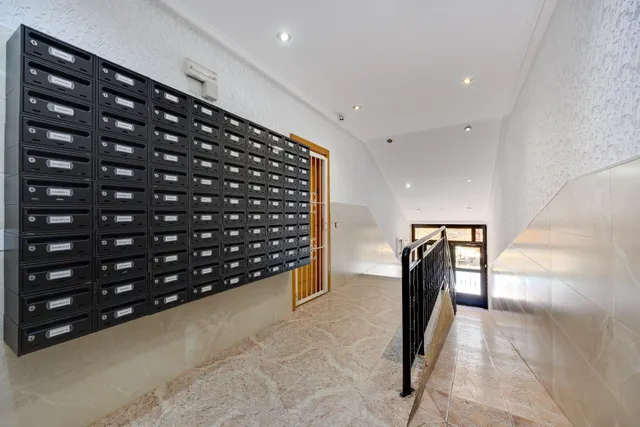 Apartamento moderno en planta baja con piscina — 39