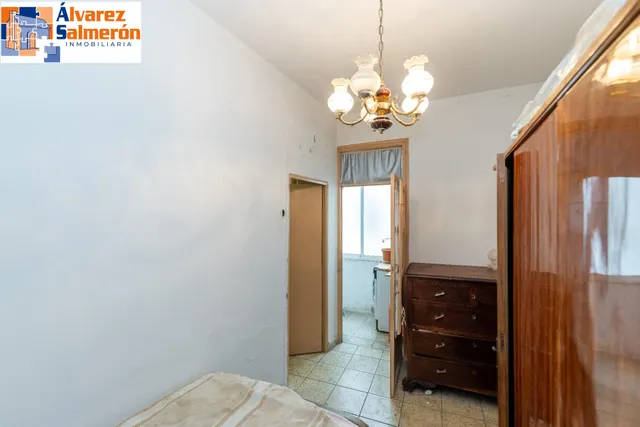 Piso para reformar junto a Plaza Einstein – 3 dormitorios y vistas despejadas — 25