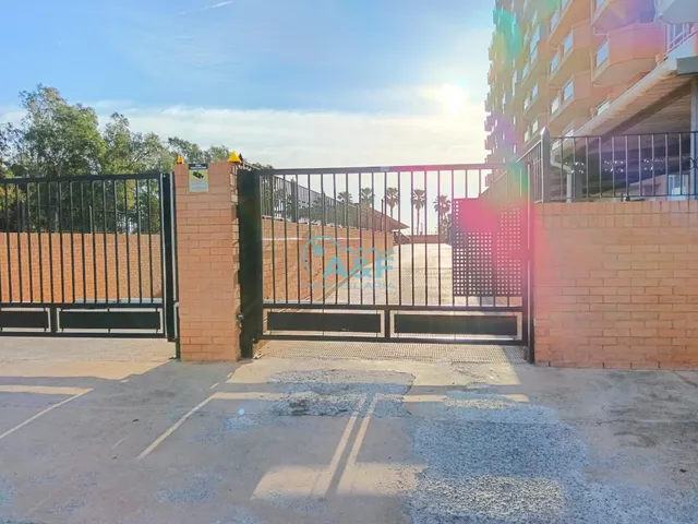 AYF VENDE GARAJE EN EDIFICIO PLAYA DORADA — 17