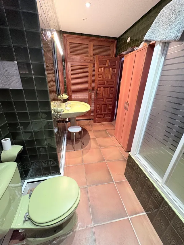 Chalet exclusivo con piscina cubierta de cristal y más de 300 m2 en urbanización Los Teatinos — 23