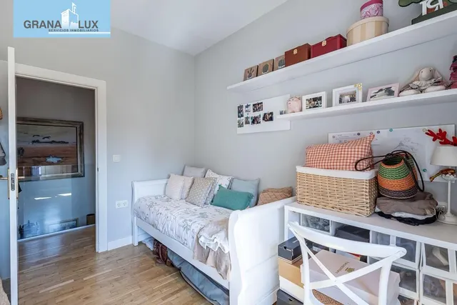 Exclusivo Piso Dúplex en el Corazón de Granada — 32