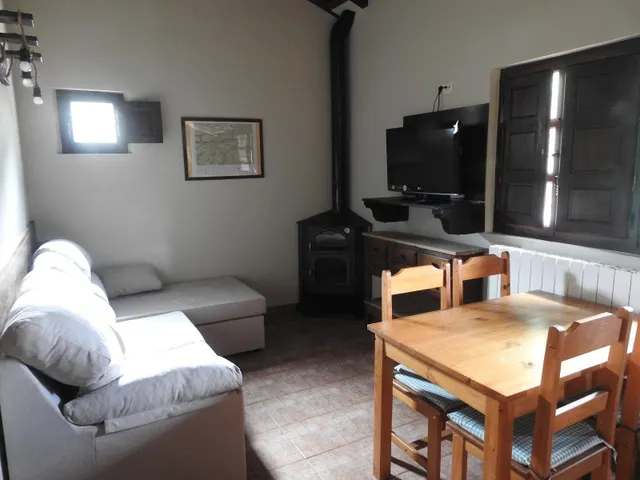 POSADA CON MUCHO ENCANTO EN CABUÉRNIGA.- — 23