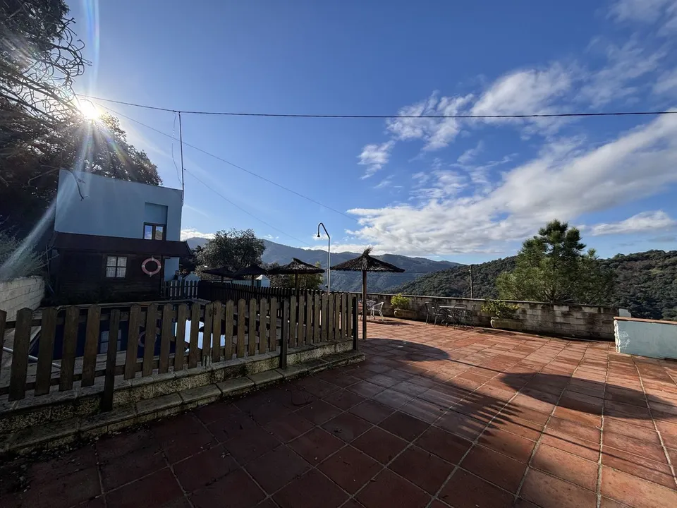 Hostal 6 habitaciones 200m² en venta - South of spain