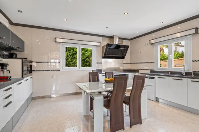 Villa 4 habitaciones 292m² en venta - Doña Pepa — 15