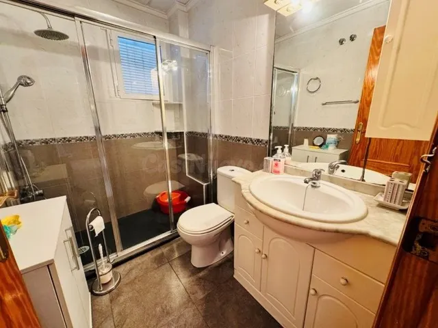 Planta baja con terraza de 25 metros cuadrados, garaje cerrado, 300 metros de la playa de La Mata — 15