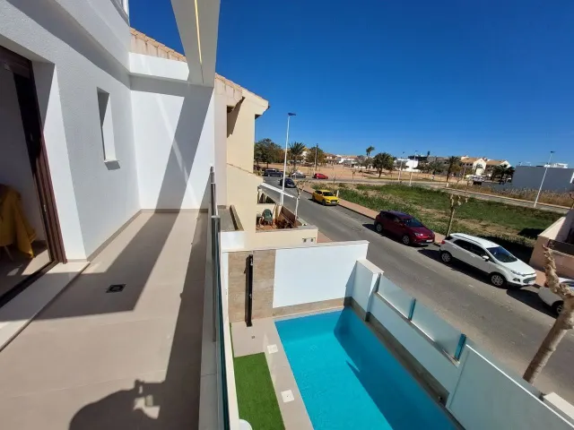 VILLA DE 3 DORMITORIOS Y 3 BAÑOS EN SAN PEDRO DEL PINATAR (MURCIA) — 33
