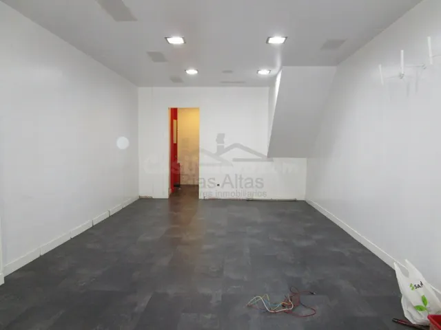 Local comercial 65m² en alquiler - Plaza de Lugo - foto 5