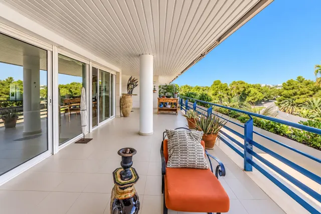 Exclusivo ático dúplex en parc de mar, frente al mediterráneo — 18