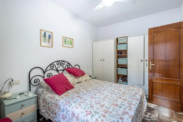 Piso con gran patio en Carretera de la Sierra — 14