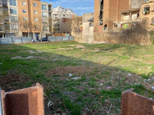 SOLARES URBANOS EN REUS - ZONA LLEVANT - foto 4