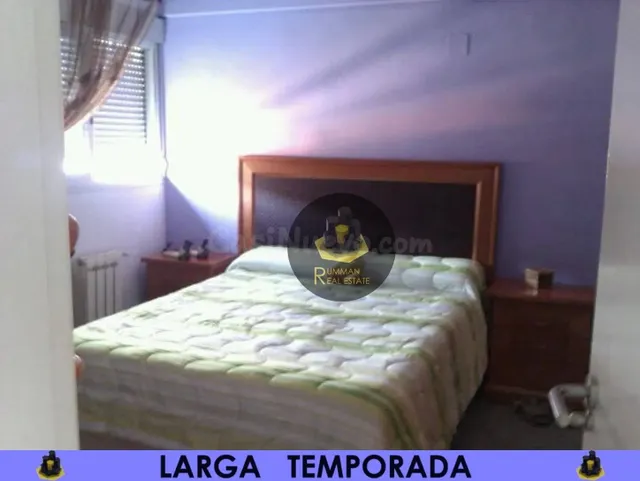 LT / Piso de TRES dormitorios, zona Almanjayar - foto 2