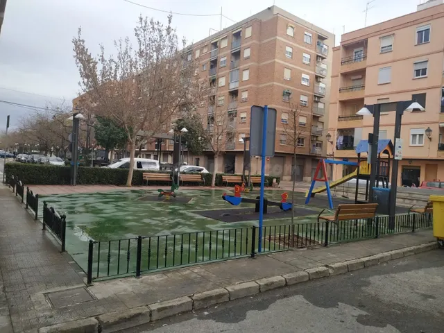 LOCAL DIAFANO A DOS CALLES - foto 3