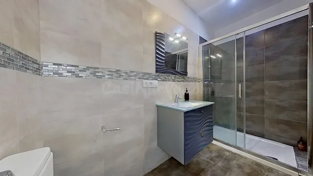 Edificio turístico con cambio de uso a Hostal — 48