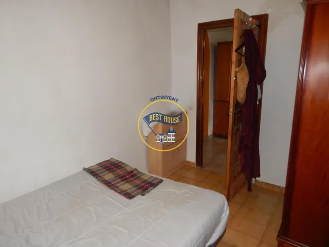 CASITA DE CAMPO EN ONTINYENT. — 18