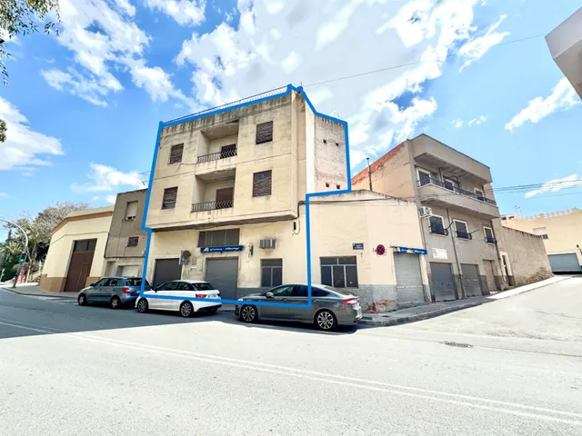 EDIFICIO EN ELDA, ZONA CASCO ANTIGUO — 2