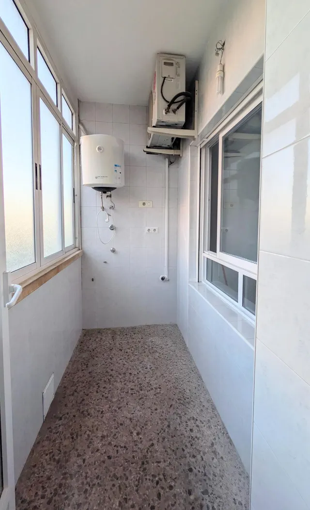 SECTOR 5, VIVIENDA MUY LUMINOSA, OBRA SEMINUEVA, CON ASCENSOR Y EXCELENTES VISTAS. — 17