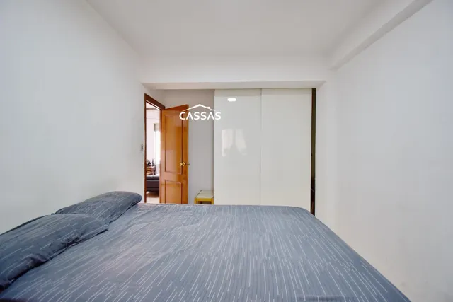 ZONA CENTRO- Junto Plaza Mayor. 3 habitaciones con terraza. 1º planta sin ascensor. — 21