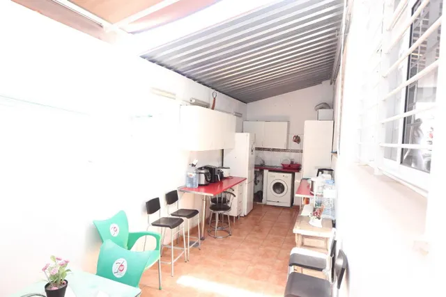 Casa en esquina en San Isidro: Inversión Rentable - foto 4