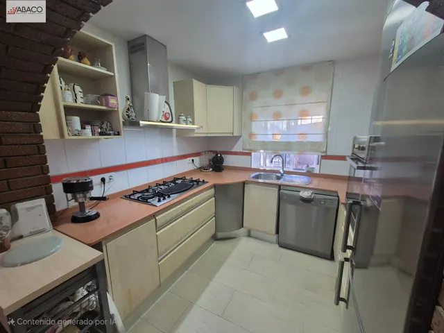Chalet en terreno urbano — 47