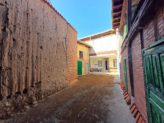 Casa con terreno en Hospital de Órbigo. — 9
