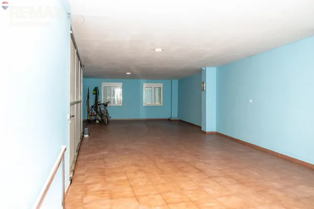 Casa en venta en Alfafara con 562 m2 y gran potencial — 37