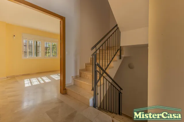 Exclusiva casa pareada de 4 dormitorios con sotano junto al campo de golf — 13