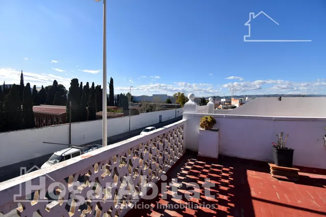 GRAN CASA CON TERRAZA TOTALMENTE REFORMADA — 27