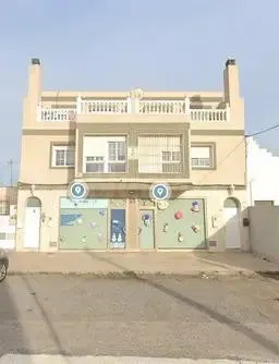 Chalet OCUPADO en venta en Almería — 2