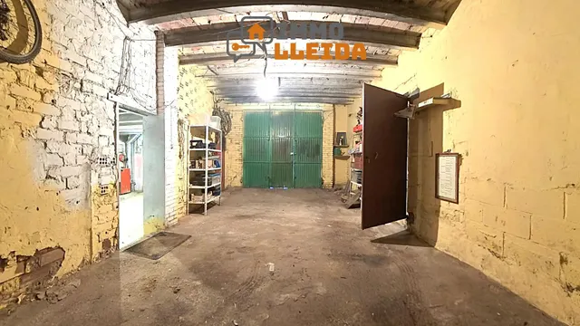 OPORTUNIDAD Casa en Binéfar con mucho espacio — 25