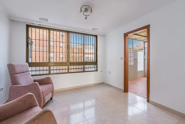 CASA ADOSADA EN MOTRIL — 10