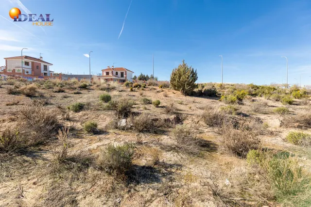 Venta de parcela urbana en Otura (Zona Santa Clara Golf) — 9