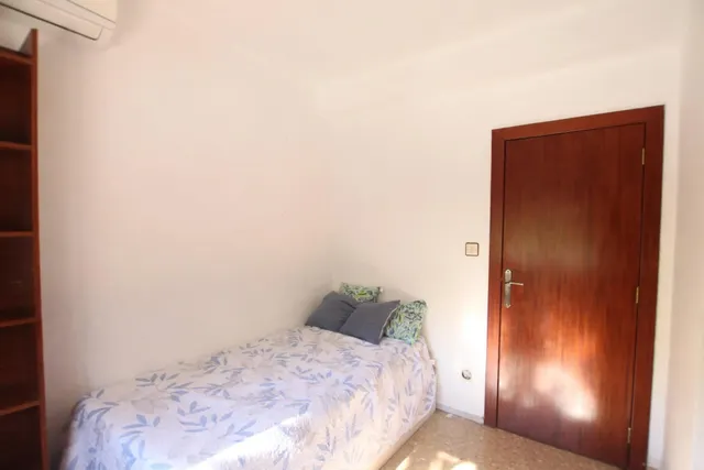 PISO CON PLAZA DE APARCAMIENTO Y TERRAZA EN SAN JOAQUIN — 20